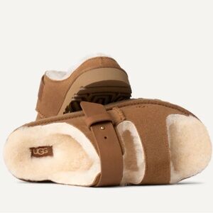 UGG Greenport Strap Slide Slippers Shearling Mules